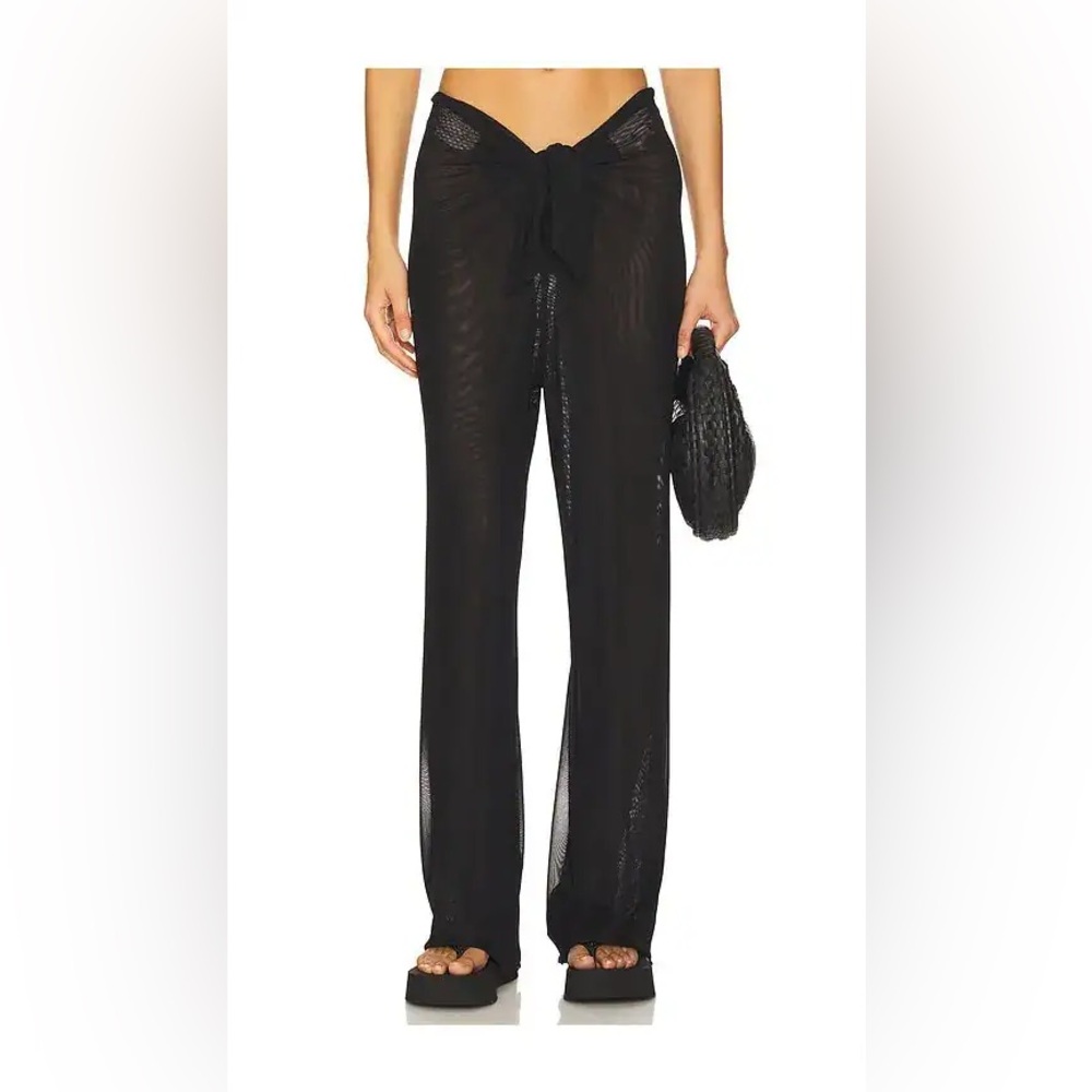 Pare Pant in Black
VIX SWIMWEAR